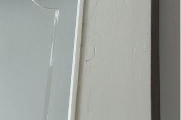 ペイントドアをリペア&カスタム!設置場所に合わせて仕様を変更し、戸枠を新たに製作。表面は茶色・裏面は白でペイント仕上げ。エッチングガラス、彫刻ガラス、切子ガラス、英国、玄関ドア、玄関扉、建具)
