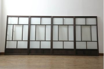 昭和初期のガラス窓の見た目を変えずに綺麗にリペア!元の色味を活かした着色仕上げ。(引き戸、ガラス戸、建具)