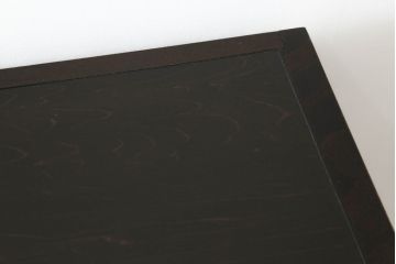 北海道民芸家具のキャビネットをリペア&カスタム!高品質リペアを施し、新たに台輪を取り付け。1トーン落ち着いた色味に着色仕上げ。(食器棚、飾り棚、収納棚、本箱、ブックケース、サイドボード、サイドキャビネット)