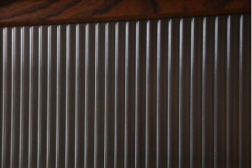 茶棚をリペア&カスタム!高品質リペアを施し、ガラス部分をモールガラスに変更。ワックスで仕上げ。(食器棚、茶箪笥、収納棚、戸棚)