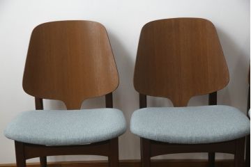 ダイニングチェアをリペア&カスタム!座面の生地を張替え、背もたれは木製に変更。1トーン落ち着いた色味に着色仕上げ。(椅子、イス、イギリス、英国)
