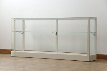 昭和中期のオーバルガラスケースをリペア&カスタム!LED照明とクリアキャスターを取り付け、アンティークホワイトでペイント仕上げ。(ショーケース、陳列棚、飾り棚、店舗什器)