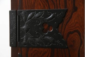着物箪笥をリペア&カスタム!高品質リペアを施し、新たに台輪を取り付け。(衣装箪笥、和タンス、収納箪笥、引き出し)