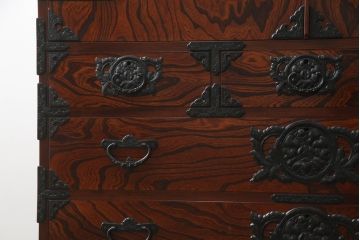 着物箪笥をリペア&カスタム!高品質リペアを施し、新たに台輪を取り付け。(衣装箪笥、和タンス、収納箪笥、引き出し)