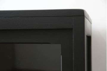 収納棚をリペア&カスタム!新たに可動式の棚板を製作。マットブラックでペイント仕上げ。(戸棚、サイドボード、サイドキャビネット、引き出し)