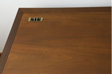 ドレクセルヘリテイジの両袖机をリペア&カスタム!4パーツに分割できるよう加工し、1トーン落ち着いた色味に着色仕上げ。(プレジデントデスク、ニーホールデスク、ワークデスク、オフィスデスク、在宅用、在宅ワーク用)