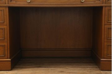 ドレクセルヘリテイジの両袖机をリペア&カスタム!4パーツに分割できるよう加工し、1トーン落ち着いた色味に着色仕上げ。(プレジデントデスク、ニーホールデスク、ワークデスク、オフィスデスク、在宅用、在宅ワーク用)