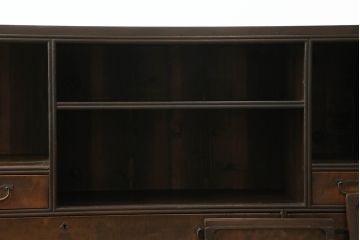 テレビ台をリペア&カスタム!新たにヒノキ無垢材の天板と木製脚を取り付け、背面に配線用穴あけ加工。(テレビボード、収納棚、戸棚、ローボード、サイドボード、サイドキャビネット、引き出し)
