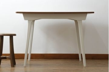 ダイニングテーブルをリペア&カスタム!脚をアンティークホワイトにペイント仕上げ。(2人掛け、4人掛け、エクステンションテーブル、拡張式テーブル、食卓、イギリス、英国、ヴィンテージ)