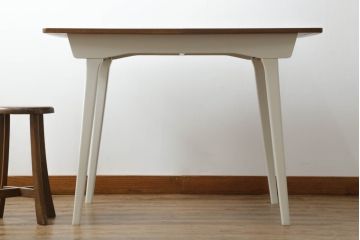 ダイニングテーブルをリペア&カスタム!脚をアンティークホワイトにペイント仕上げ。(2人掛け、4人掛け、エクステンションテーブル、拡張式テーブル、食卓、イギリス、英国、ヴィンテージ)