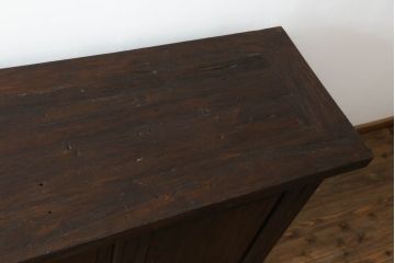 カウンターテーブルをリペア&カスタム!脚をカットし、新に鉄脚を取り付け。1トーン落ち着いた色味に着色仕上げ。(サイドキャビネット、サイドボード、収納棚、戸棚、リビングボード、引き出し)
