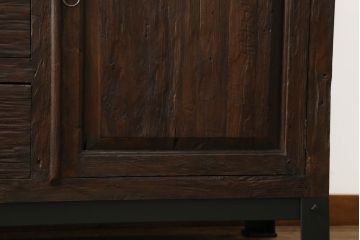 カウンターテーブルをリペア&カスタム!脚をカットし、新に鉄脚を取り付け。1トーン落ち着いた色味に着色仕上げ。(サイドキャビネット、サイドボード、収納棚、戸棚、リビングボード、引き出し)