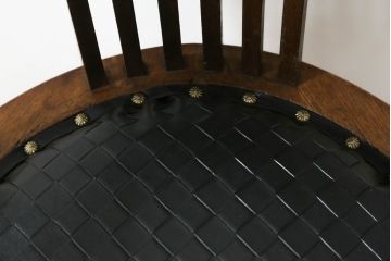 回転チェアをリペア&カスタム!座面を張替え、木部は1トーン落ち着いた色味に着色仕上げ。(回転椅子、イス、ドクターチェア、アームチェア、オフィスチェア、デスクチェア)