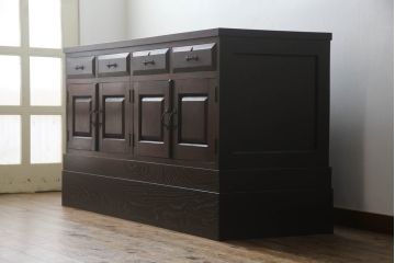カウンターサイドボードをリペア&カスタム!両面から使用できるよう背面を加工。取り外し可能な台輪を新規製作。現状の色味をベースに1トーン落ち着いた色味に着色仕上げ。(カウンターテーブル、サイドキャビネット、収納棚、戸棚、引き出し、ヴィンテージ)