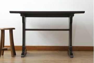 松本民芸家具のダイニングテーブルをリペア&カスタム!1トーン落ち着いた色味に着色し、クリア塗装仕上げに。(作業台、ビンテージ、ヴィンテージ、2人掛け、食卓)