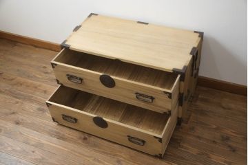 庄内箪笥のローボードの見た目を変えずに綺麗にリペア!クリアワックスで木地色仕上げ。(総桐箪笥、総桐たんす、収納タンス、時代箪笥、引き出し、テレビ台、テレビボード、ローチェスト)