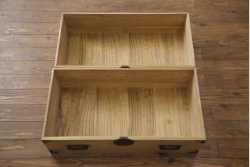 庄内箪笥のローボードの見た目を変えずに綺麗にリペア!クリアワックスで木地色仕上げ。(総桐箪笥、総桐たんす、収納タンス、時代箪笥、引き出し、テレビ台、テレビボード、ローチェスト)