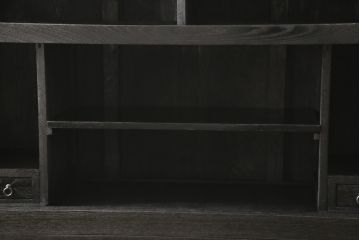 水屋箪笥をリペア&カスタム!全体を剥離し、黒色で再着色。(収納箪笥、重ね箪笥、食器棚、収納棚)