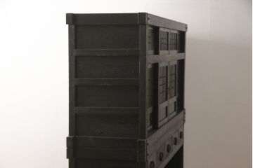 水屋箪笥をリペア&カスタム!全体を剥離し、黒色で再着色。(収納箪笥、重ね箪笥、食器棚、収納棚)