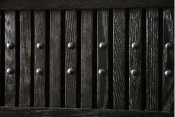 水屋箪笥をリペア&カスタム!全体を剥離し、黒色で再着色。(収納箪笥、重ね箪笥、食器棚、収納棚)