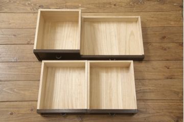 食器棚をリペア&カスタム!高品質リペアを施し、戸棚の建具をクリアガラスに変更。(水屋箪笥、キャビネット、収納棚、戸棚)