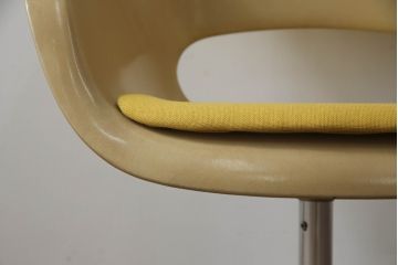 ラウンジチェアをリペア&カスタム!高品質リペアを施し、座面の生地を張替え。(イージーチェア、1人掛けソファ、椅子)