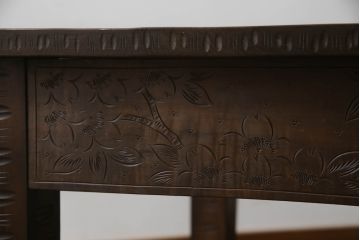 軽井沢彫りの平机をリペア&カスタム!脚をカットし高さをリサイズ。1トーン落ち着いた色味に着色仕上げ。(コンソールテーブル、ワークデスク、ローテーブル、座卓、在宅用、在宅ワーク用、作業台)