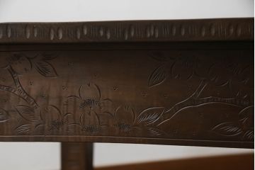 軽井沢彫りの平机をリペア&カスタム!脚をカットし高さをリサイズ。1トーン落ち着いた色味に着色仕上げ。(コンソールテーブル、ワークデスク、ローテーブル、座卓、在宅用、在宅ワーク用、作業台)