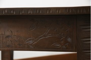 軽井沢彫りの平机をリペア&カスタム!脚をカットし高さをリサイズ。1トーン落ち着いた色味に着色仕上げ。(コンソールテーブル、ワークデスク、ローテーブル、座卓、在宅用、在宅ワーク用、作業台)
