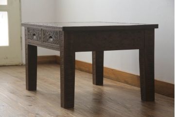 軽井沢彫りの平机をリペア&カスタム!脚をカットし高さをリサイズ。1トーン落ち着いた色味に着色仕上げ。(コンソールテーブル、ワークデスク、ローテーブル、座卓、在宅用、在宅ワーク用、作業台)