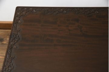 軽井沢彫りの平机をリペア&カスタム!脚をカットし高さをリサイズ。1トーン落ち着いた色味に着色仕上げ。(コンソールテーブル、ワークデスク、ローテーブル、座卓、在宅用、在宅ワーク用、作業台)