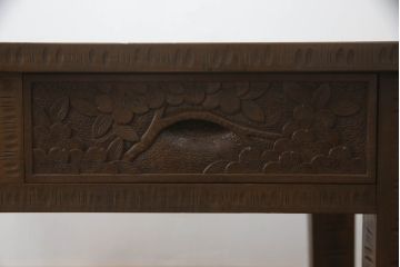 軽井沢彫りの平机をリペア&カスタム!脚をカットし高さをリサイズ。1トーン落ち着いた色味に着色仕上げ。(コンソールテーブル、ワークデスク、ローテーブル、座卓、在宅用、在宅ワーク用、作業台)