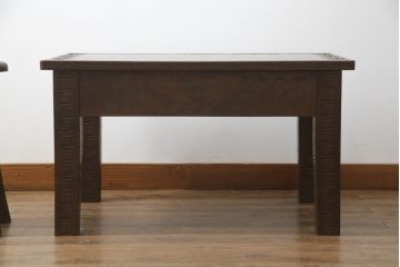 軽井沢彫りの平机をリペア&カスタム!脚をカットし高さをリサイズ。1トーン落ち着いた色味に着色仕上げ。(コンソールテーブル、ワークデスク、ローテーブル、座卓、在宅用、在宅ワーク用、作業台)