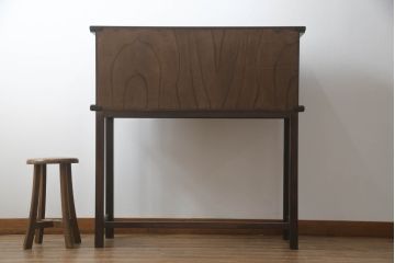 岩谷堂箪笥をリペア&カスタム!台輪をカットし木製脚を取り付け。1トーン落ち着いた色味に着色仕上げ。(サイドボード、サイドキャビネット、戸棚、収納棚、引き出し、収納箪笥、和タンス)