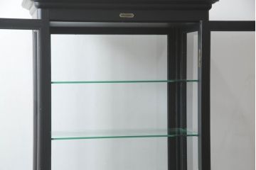 ケビントガラスケースをリペア&カスタム!鍵を製作し、本体をマットブラックでペイント仕上げ。(ショーケース、デンタルケース、デンタルキャビネット、陳列棚、飾り棚、収納棚、戸棚、店舗什器)
