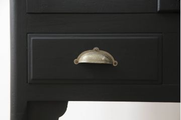 ケビントガラスケースをリペア&カスタム!鍵を製作し、本体をマットブラックでペイント仕上げ。(ショーケース、デンタルケース、デンタルキャビネット、陳列棚、飾り棚、収納棚、戸棚、店舗什器)