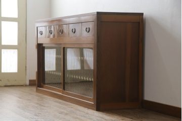 水屋箪笥をリペア&カスタム!高品質リペアを施し、高さをリサイズ。棚板と可動式トレーを製作。(食器棚、戸棚、収納棚、サイドボード、引き出し)