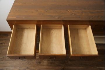 水屋箪笥をリペア&カスタム!高品質リペアを施し、高さをリサイズ。棚板と可動式トレーを製作。(食器棚、戸棚、収納棚、サイドボード、引き出し)