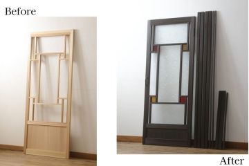 ガラス戸をリペア&カスタム!当店オリジナル建具を設置場所に合わせてリサイズし、三方枠も新規製作。色ガラスをはめ込み、枠は濃い茶色で着色仕上げ。(ドア、建具)