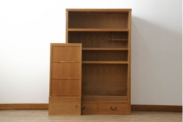 置き水屋の見た目を変えずに綺麗にリペア!着色やワックスは行わず、無垢の色合いのまま仕上げ。(置水屋、茶水屋、戸棚、茶棚、収納棚)