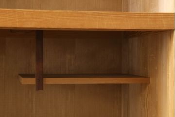 置き水屋の見た目を変えずに綺麗にリペア!着色やワックスは行わず、無垢の色合いのまま仕上げ。(置水屋、茶水屋、戸棚、茶棚、収納棚)