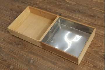 置き水屋の見た目を変えずに綺麗にリペア!着色やワックスは行わず、無垢の色合いのまま仕上げ。(置水屋、茶水屋、戸棚、茶棚、収納棚)