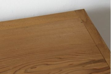 置き水屋の見た目を変えずに綺麗にリペア!着色やワックスは行わず、無垢の色合いのまま仕上げ。(置水屋、茶水屋、戸棚、茶棚、収納棚)