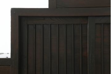 明治時代の二段重ね階段箪笥をリペア&カスタム!高品質リペアを施し、階段として使用できるよう補強。1トーン落ち着いた色味に着色仕上げ。(時代箪笥、収納箪笥、和タンス)