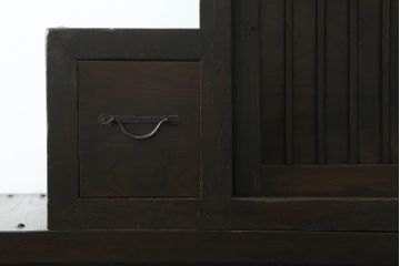 明治時代の二段重ね階段箪笥をリペア&カスタム!高品質リペアを施し、階段として使用できるよう補強。1トーン落ち着いた色味に着色仕上げ。(時代箪笥、収納箪笥、和タンス)