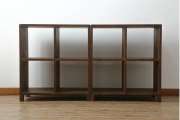 マス目棚を2台新規製作!脚を取り外せる仕様にし、自然な茶色に着色仕上げ。(飾り棚、本棚、ディスプレイラック、オープンラック、ブックシェルフ、オープンシェルフ)