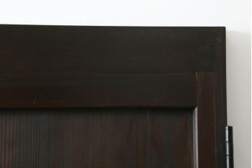 大正期の扉をリペア&カスタム!設置場所に合わせてリサイズ。マグネット式ラッチ金具を取り付け。濃い茶色で着色し仕上げ。(ドア、ガラスドア、片開きドア、木製ドア)
