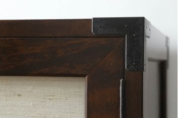 和箪笥をリペア&カスタム!高品質リペアを施し、観音扉部分の布をふすま紙に張り替え。現状の色味をベースに着色仕上げ。(衣装箪笥、着物箪笥、収納たんす、時代箪笥、チェスト、引き出し)