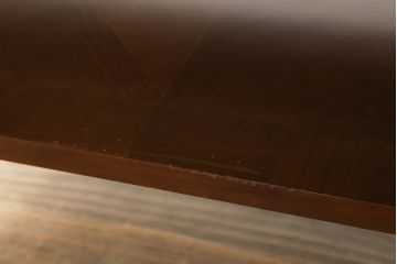 センターテーブルをリペア&カスタム!高品質リペアを施し、鏡を天板として設置。1トーン落ち着いた色味に着色仕上げ。(リビングテーブル、ローテーブル)
