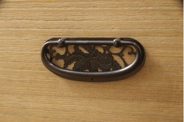 総桐箪笥の見た目を変えずに綺麗にリペア!高品質リペアを施し、木地色仕上げ。(並厚、総桐たんす、着物箪笥、和タンス、衣装箪笥、引き出し)